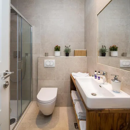 Charlie Chaplin アパート スプリト