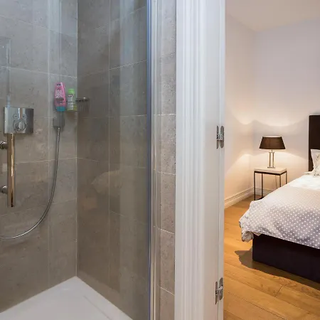 Apartment Charlie Chaplin